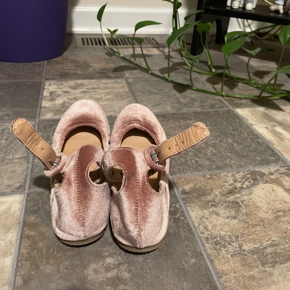 Ballet flats with ankle straps - Picture 4 of 6